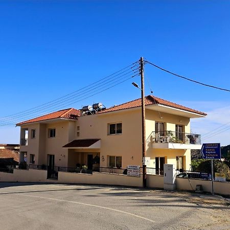 Lazaros Pissouri Apartments Exteriör bild