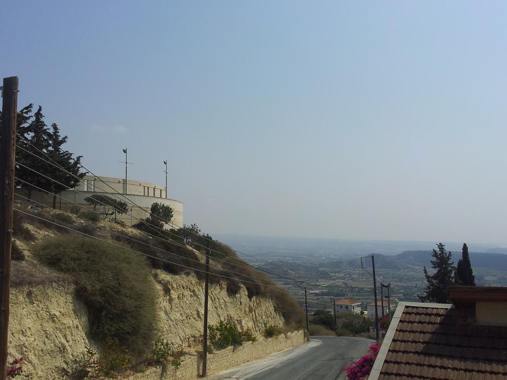 Lazaros Pissouri Apartments Rum bild