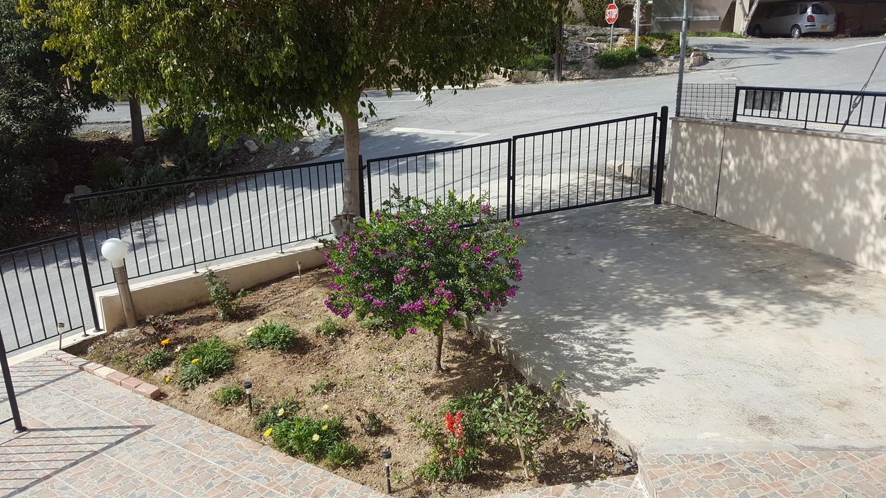 Lazaros Pissouri Apartments Exteriör bild