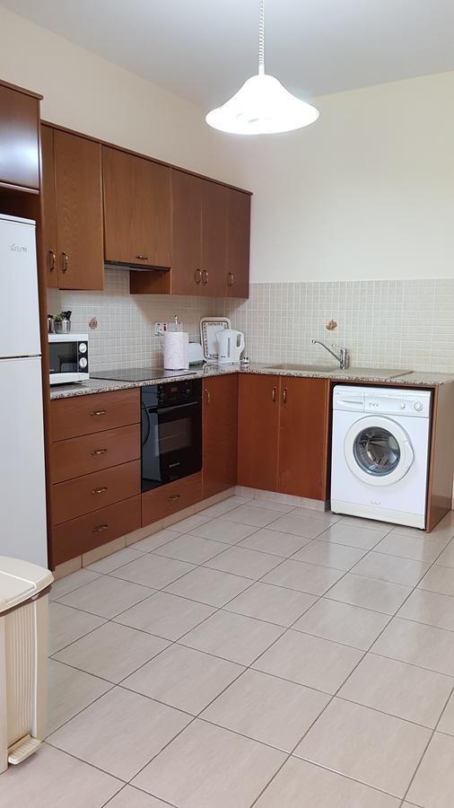 Lazaros Pissouri Apartments Exteriör bild